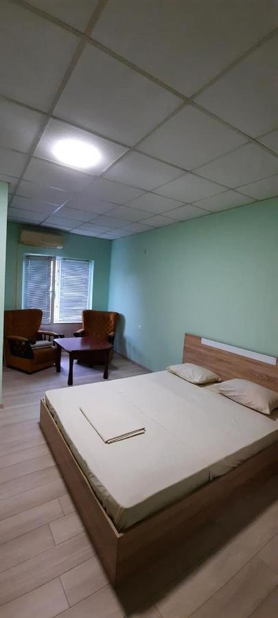 Хотел Елит Kostinbrod Buitenkant foto